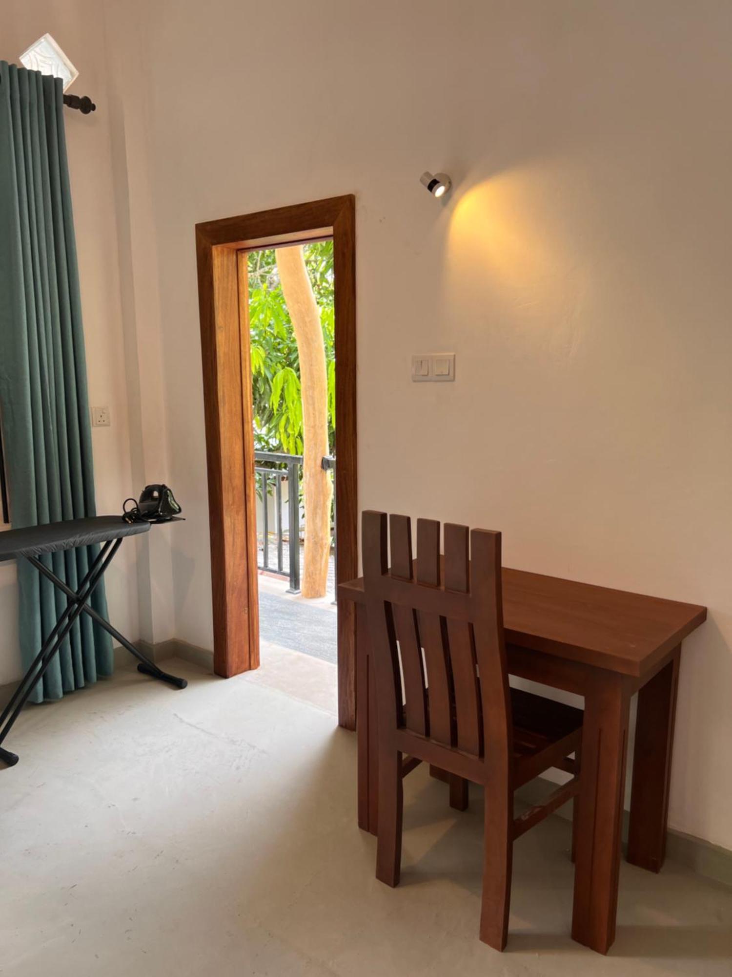 Tembo Luxury Suites Nochchiyagama Exterior photo