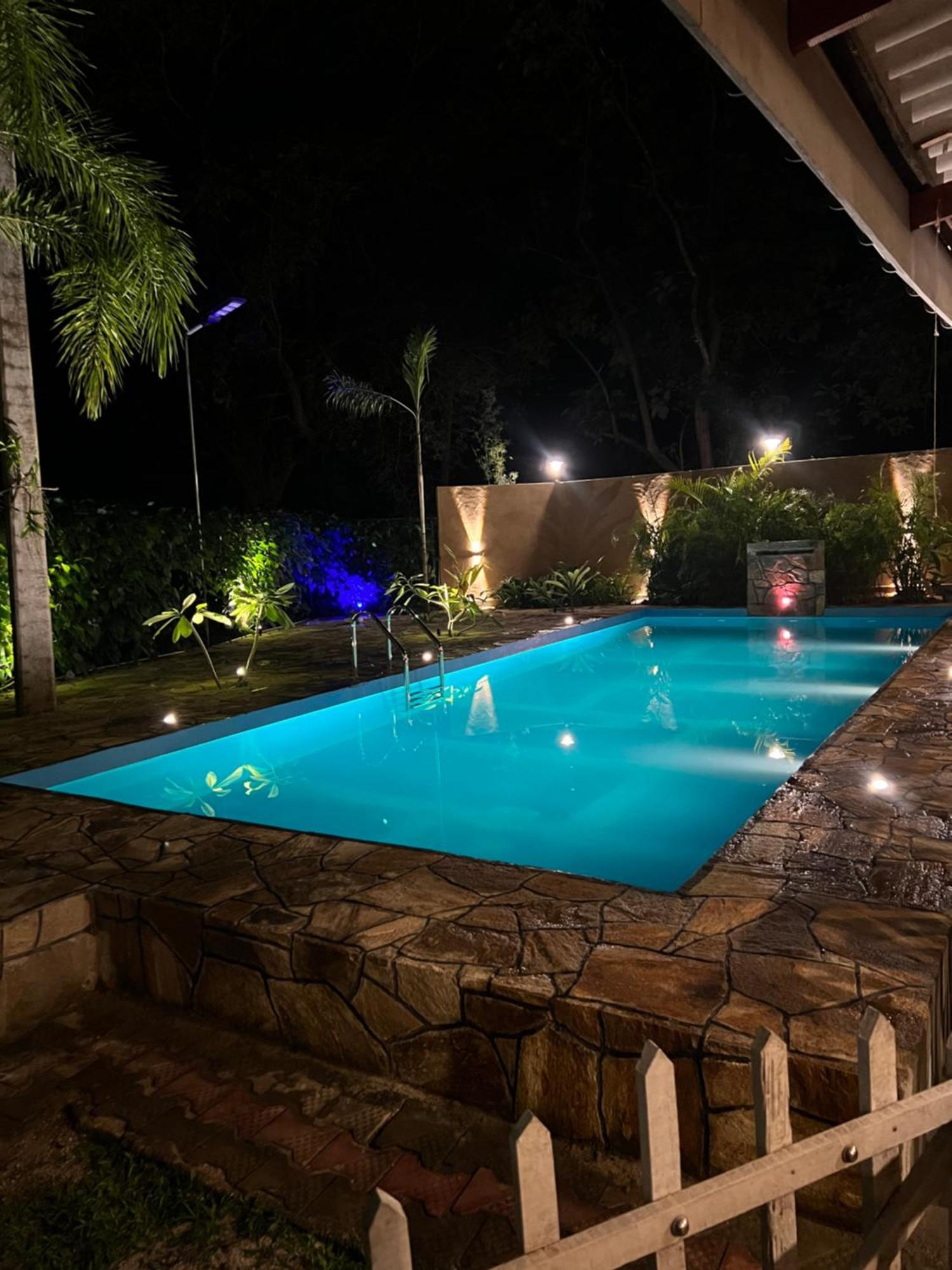 Tembo Luxury Suites Nochchiyagama Exterior photo