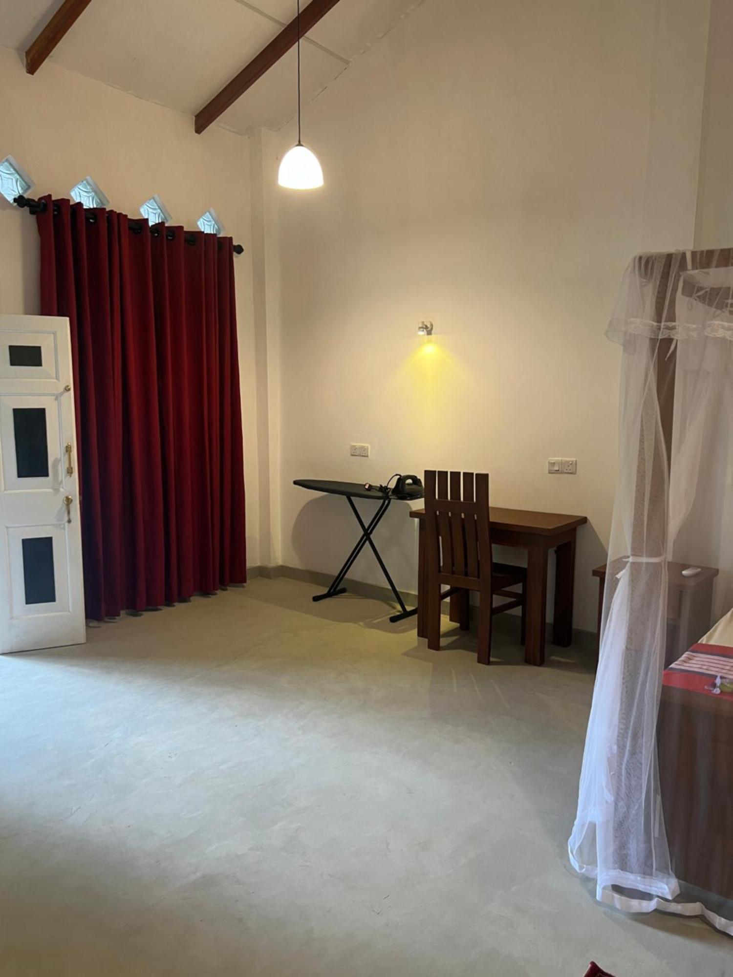 Tembo Luxury Suites Nochchiyagama Exterior photo